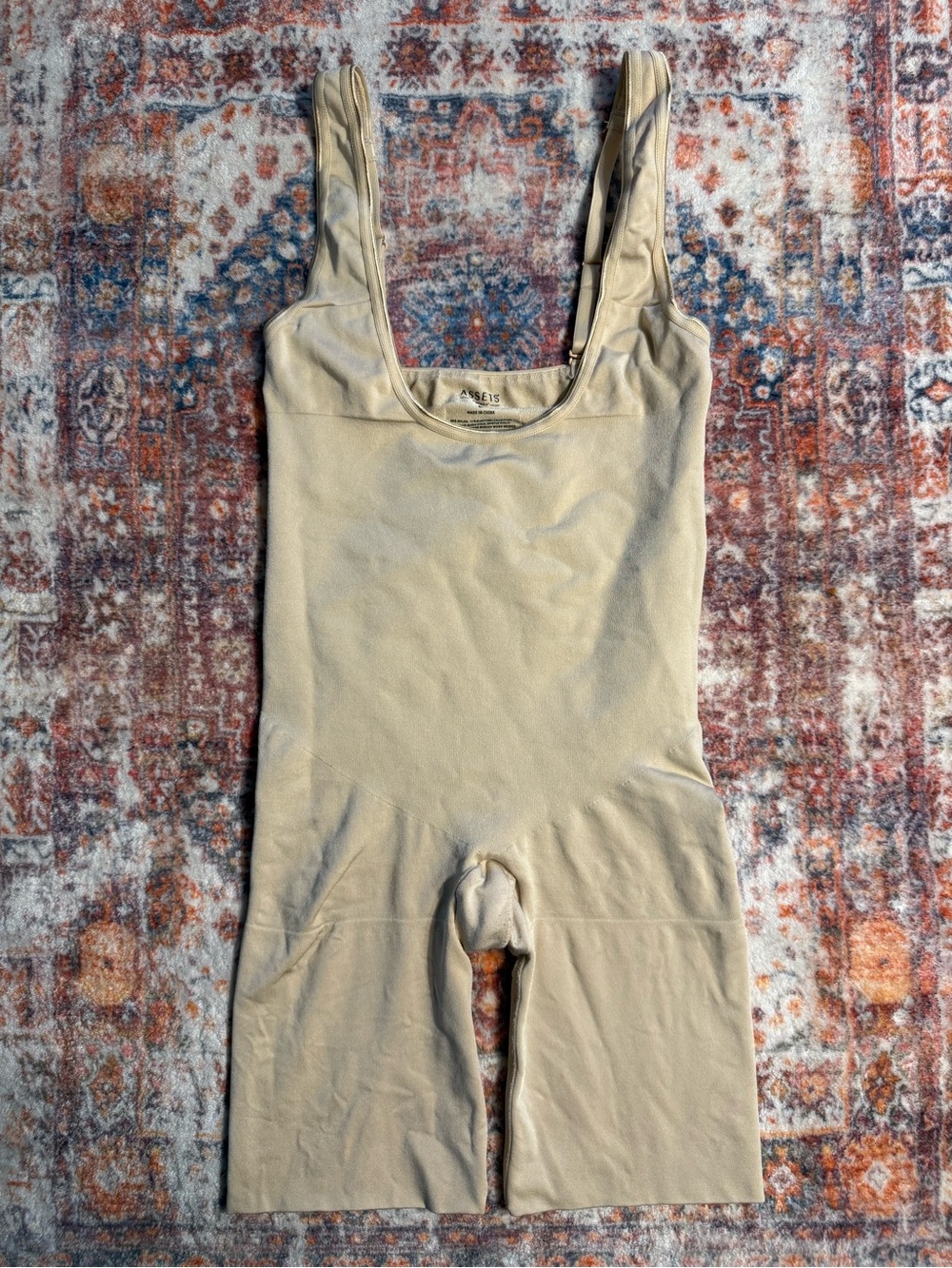 Assets by Spanx Nude Under-Bust Full Body Shapewear Bodysuit Shorts Large Beige